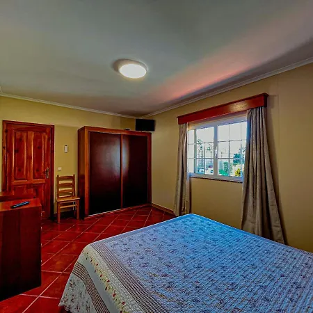 Casinha Dos Cubos Vakantiehuis Geres