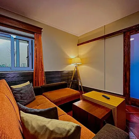 Casinha Dos Cubos Geres