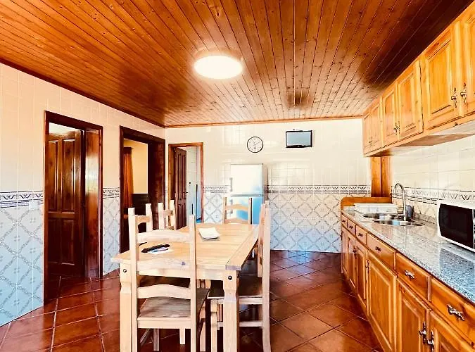 Casinha Dos Cubos Geres