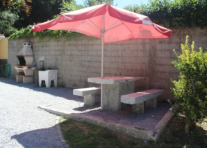 Casinha Dos Cubos Geres